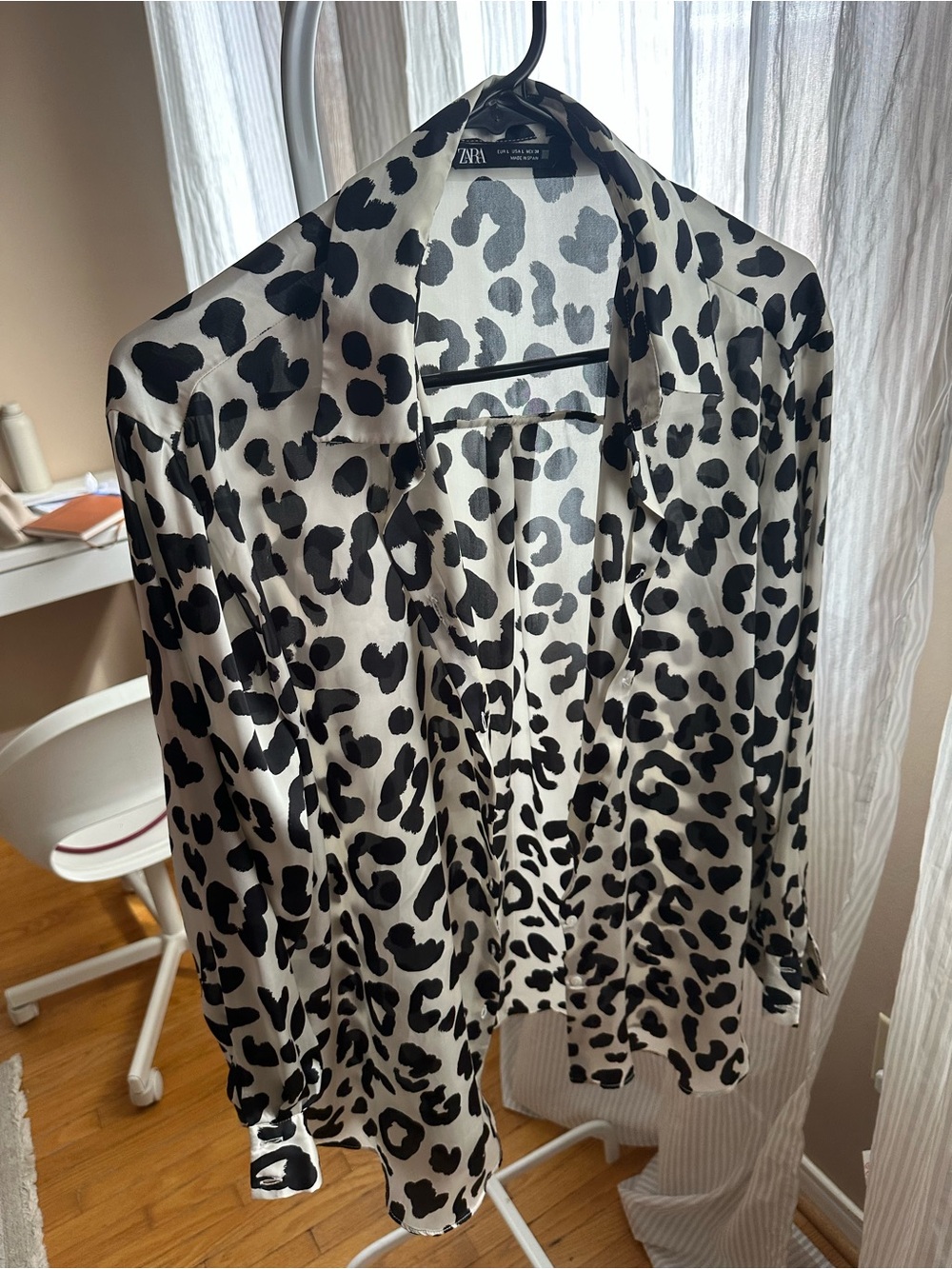 Zara Black and White Leopard-Print Satin Robe